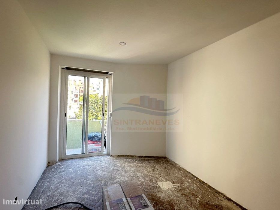 T3 em remodelação com Suite e Excelentes Áreas no Centro da Mina de...