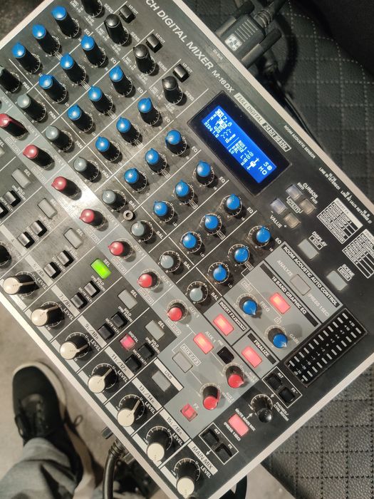 Material de Estúdio ( Tascam, Mackie, Presonus, Roland edirol, Line6 )