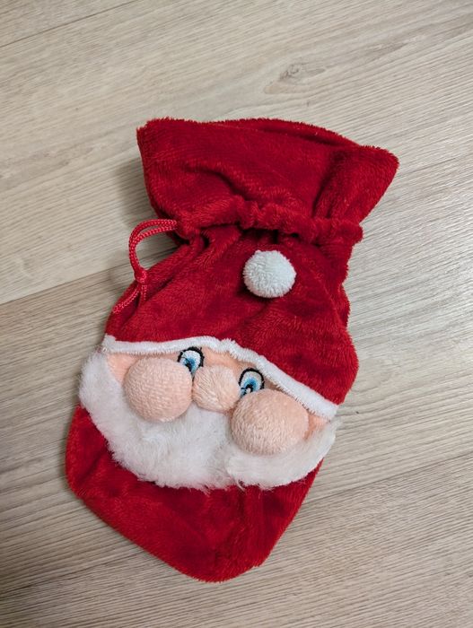 Новорічні прикраси, іграшки