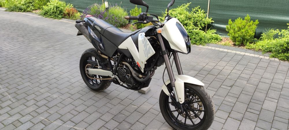 KTM LC4 640 Duke 2 supermoto