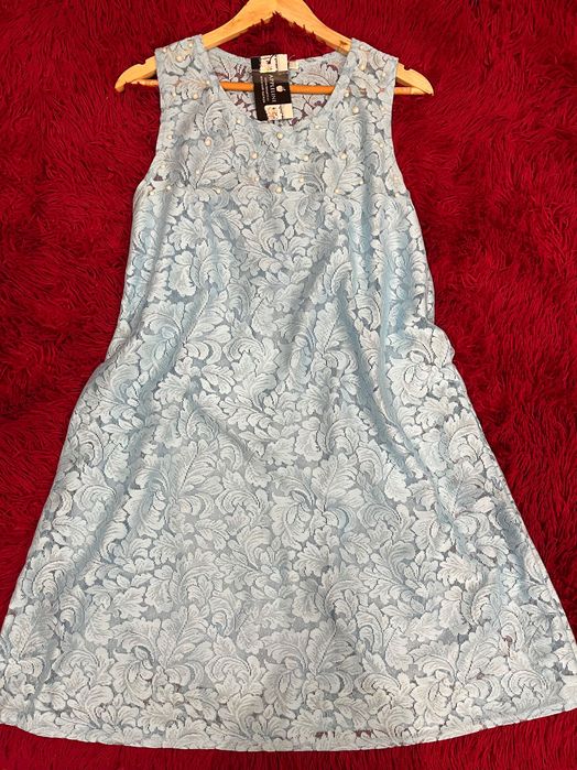 Сукня блакитного кольору(нова) 300 грн