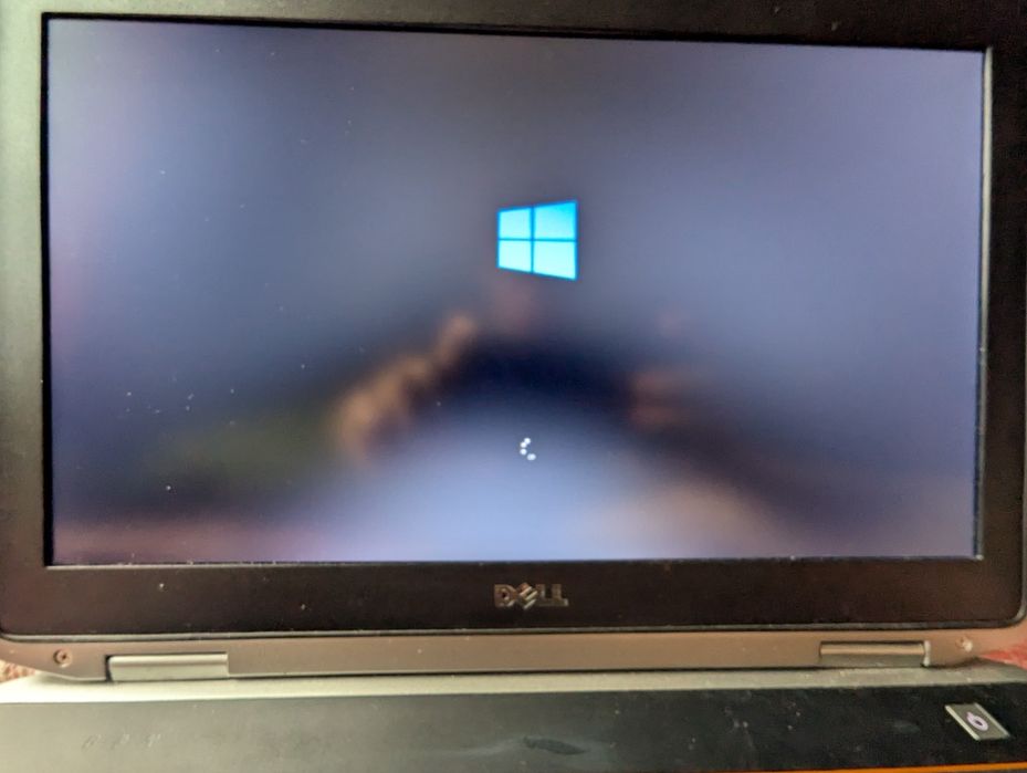 Ноутбук в хорошому стані (DELL)