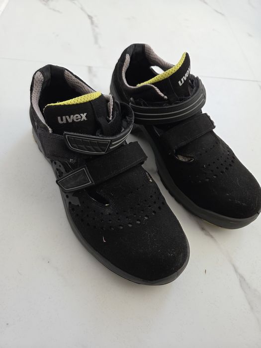 Sandały robocze Uvex z noskiem ochronnym