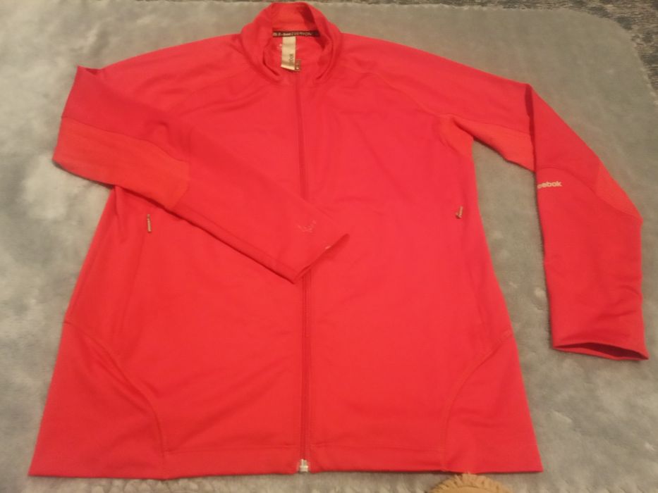 Czerwona bluza sportowa Reebok rozmiar L