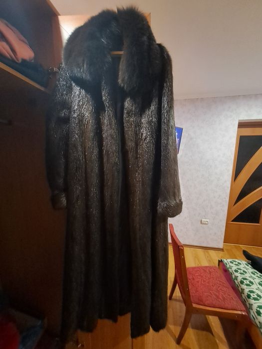 Шуба з нутрії, довга