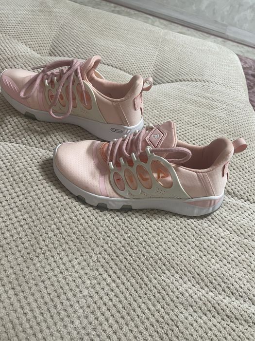 Кросівки Fila 22.5 см
