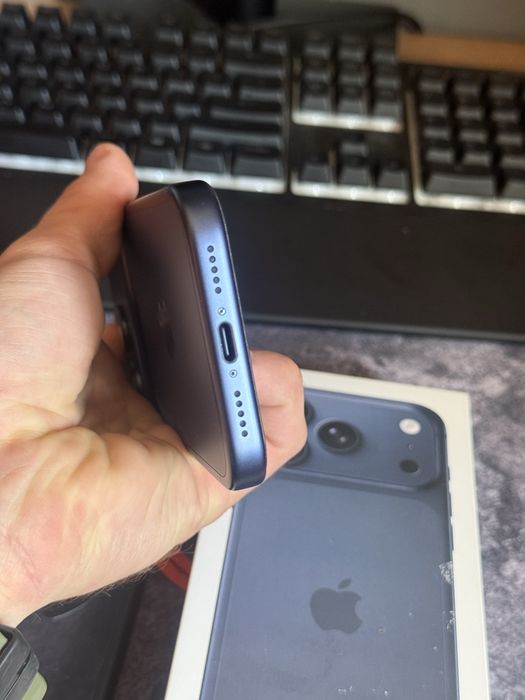Iphone 17 PRO / 256GB / 100% bateria
