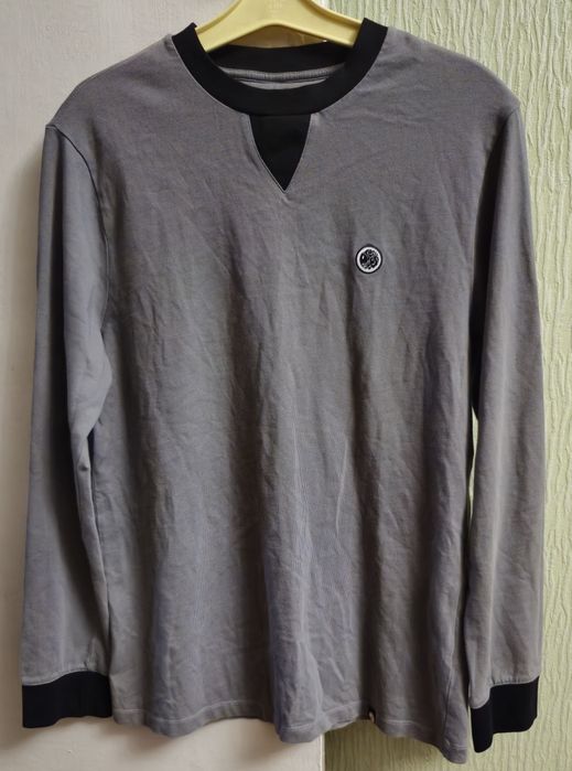 Вінтажний лонгслів Pretty Green