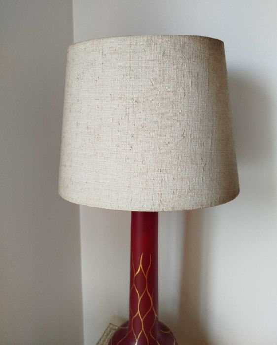 Belíssimo Candeeiro de Mesa, base em vidro