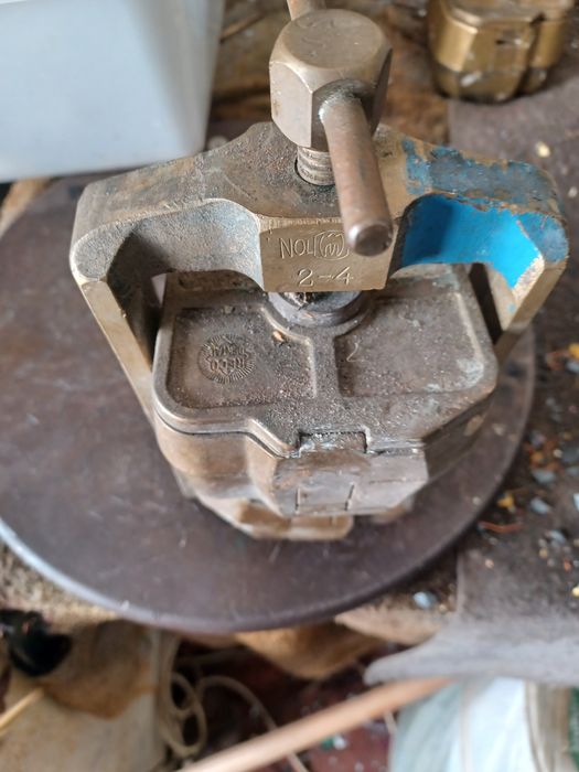 Prensas para próteses dentarias