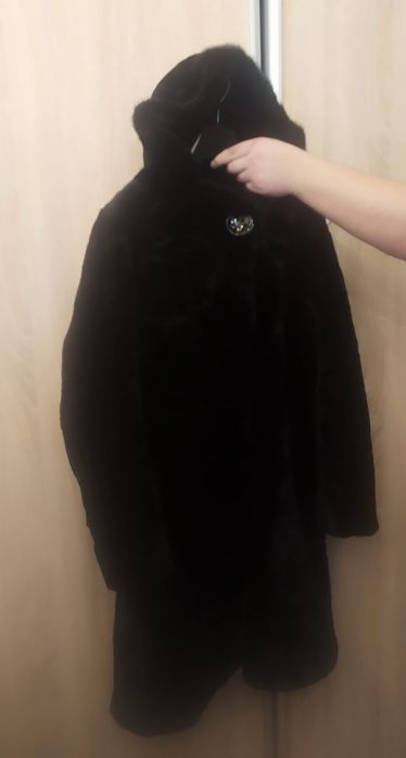 Шуба з капюшоном Натуральне хутро Норка чорна Мутонова довга Нова 52 L