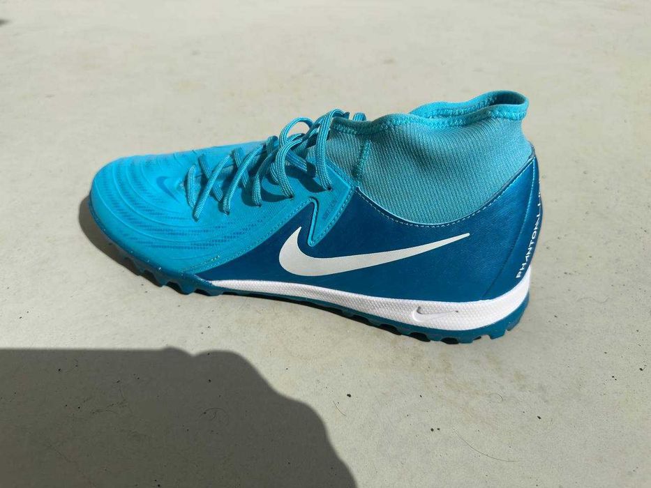 Nike Phantom Luna 2 Academy | T 45.5 | Chuteiras para relva | Caixa