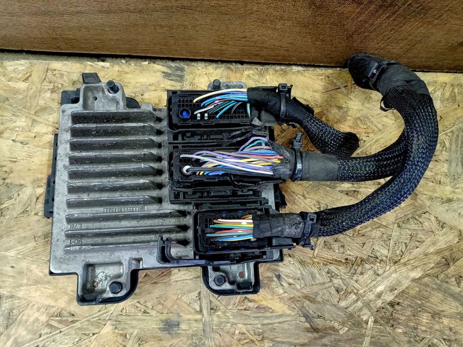 Opel Corsa E sterownik silnika 1.4 benzyna oryginał demontaż ECU