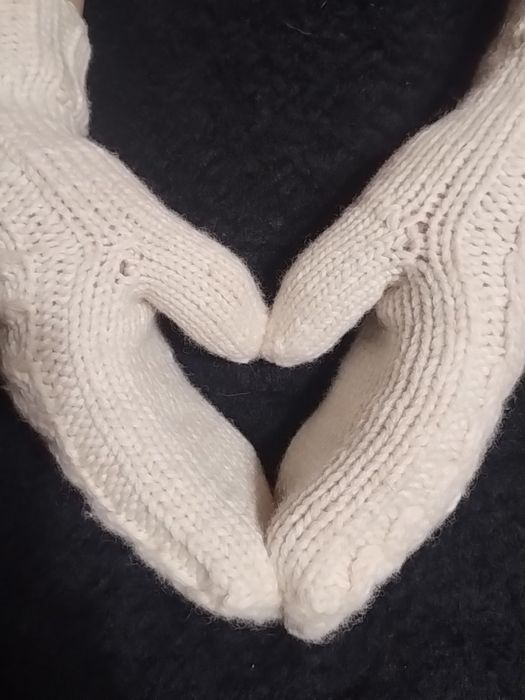 Рукавички ручной работы