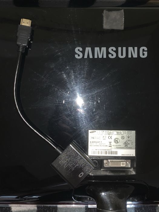 Монитор Samsung
