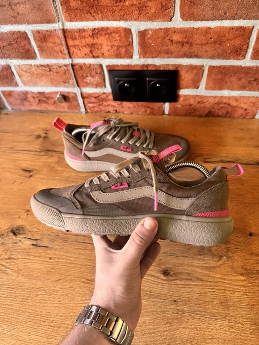 brązowe buty Vans UltraRange EXO SE