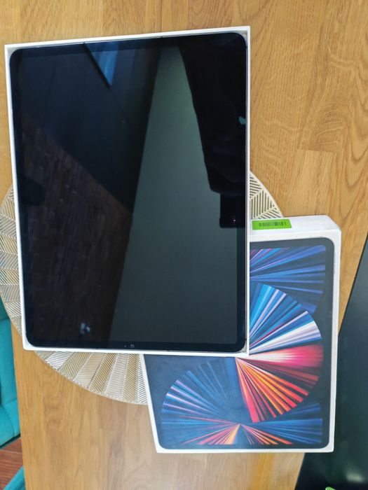 Ipad Pro 12,9 5 gen 128gb cellular po zalaniu