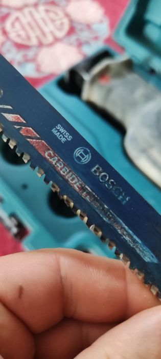 Продам сабельную сетевую пилу Makita JR3070CT