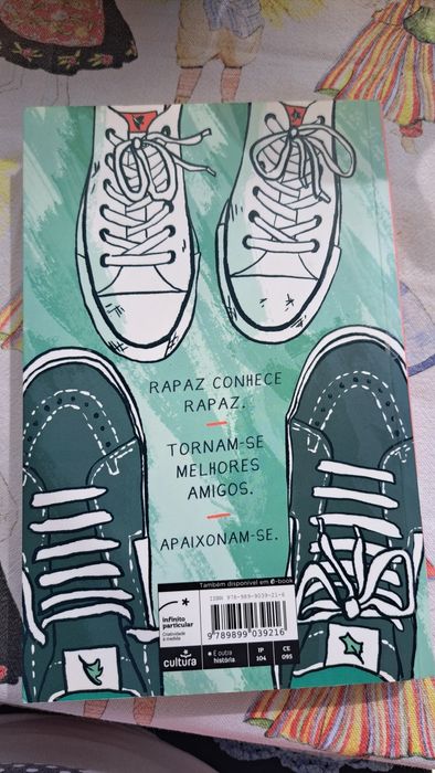 Heartstopper rapaz conhece rapaz vol.1
