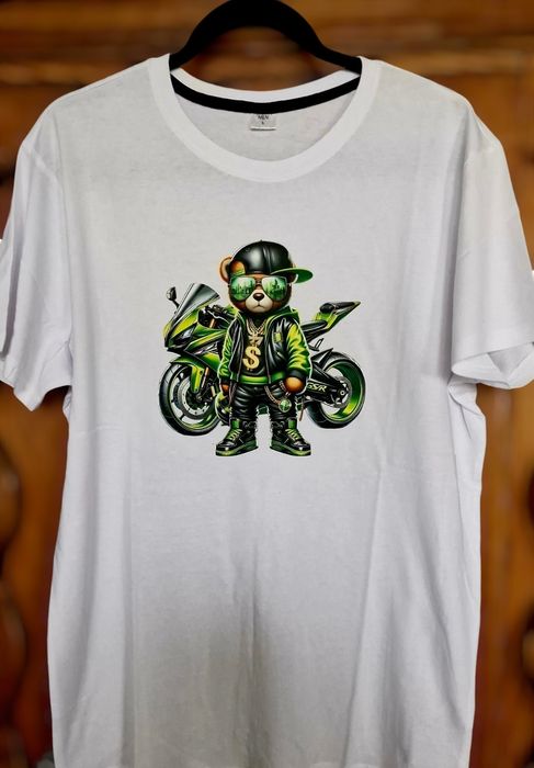 Koszulki z wlasnym nadrukiem grafiką, logo