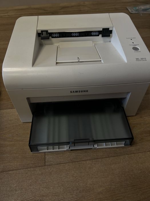 Принтер Samsung ML-2015