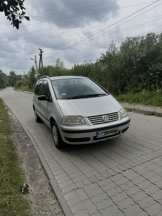 Sharan 1.9 диз 7 місць