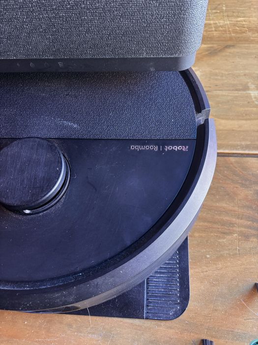 Roomba combo 505 plus  + base autowash preto