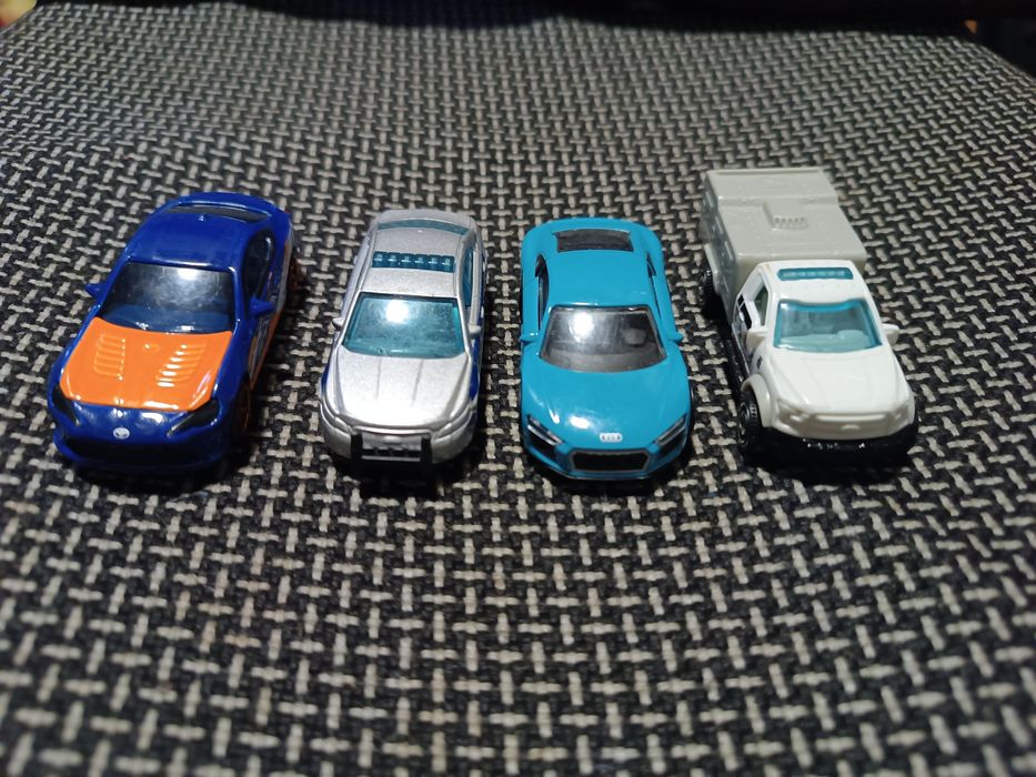 Модели машинок Majorette и Matchbox