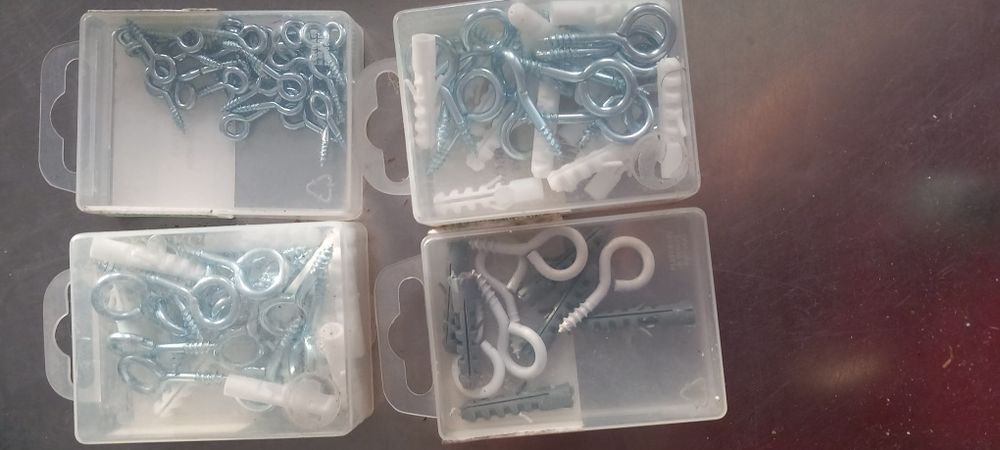 Parafusos,  camarões...