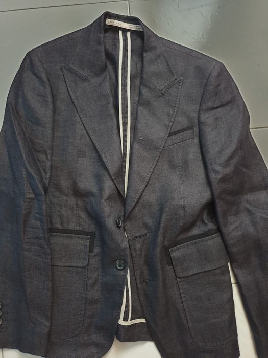 Blazer em linho da Zara em muito bom estado, tamanho S