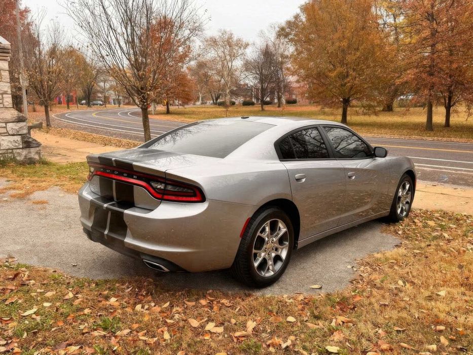 Dodge Charger SE      2015