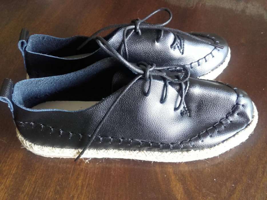 Mocassins em pele NOVOS