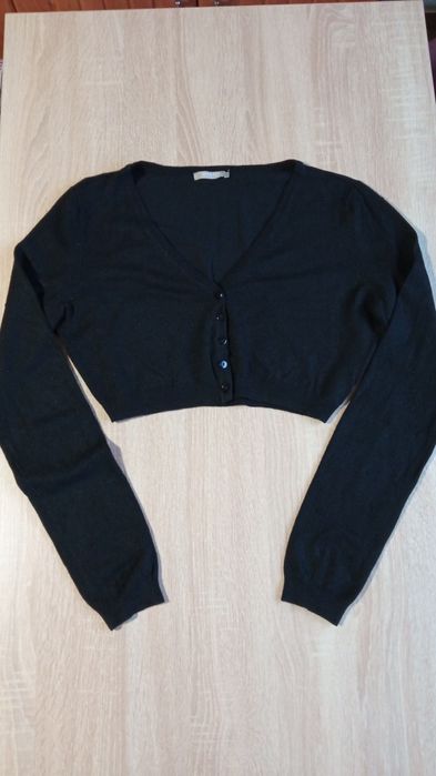 Sweterkowe  bolerko damskie Orsay