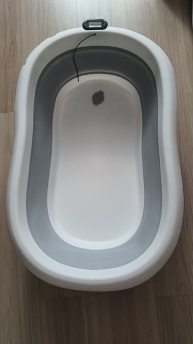 Wanienka ze stojakiem i termometrem