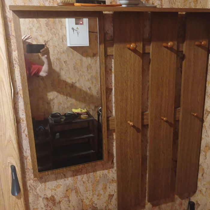 Продам мебель в связи с продажей квартиры цену предлагайте Вы
