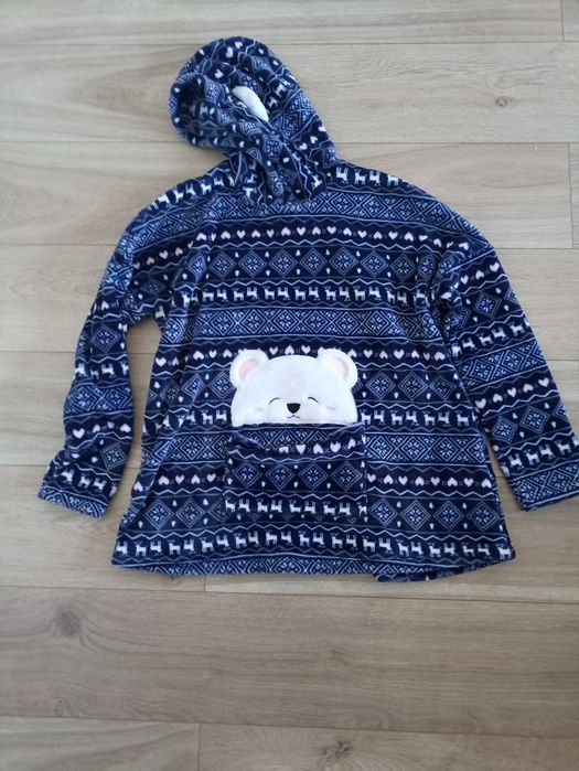 Blusa com capuz e bolso