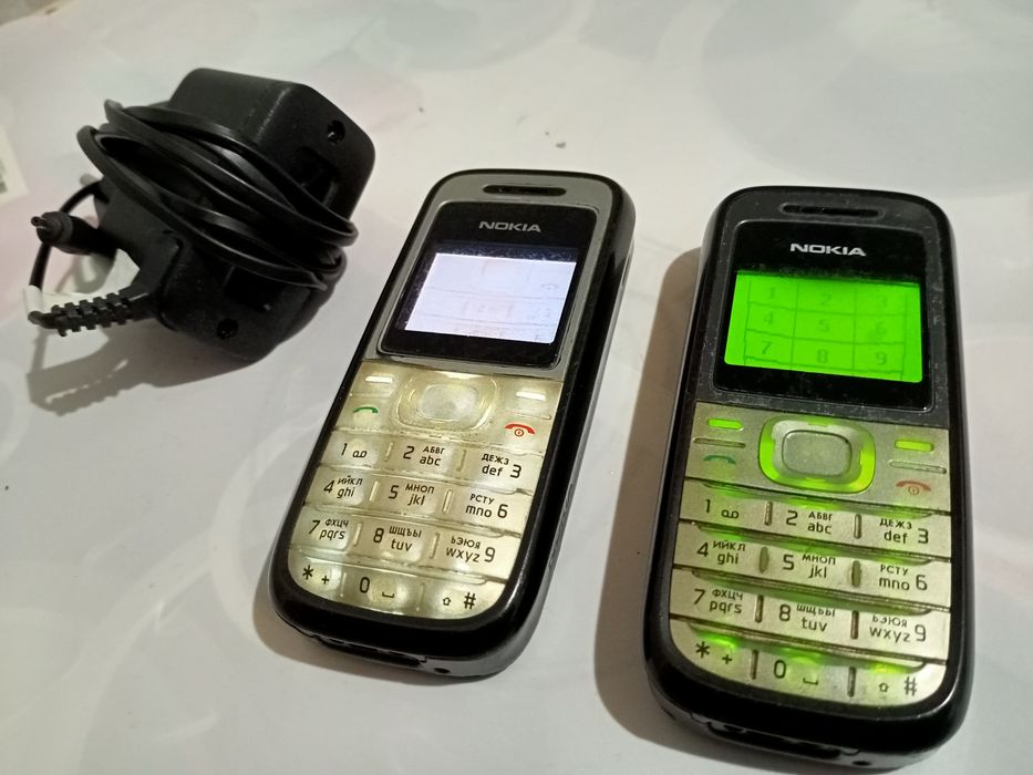 Продам кнопочный монохромный телефон Nokia 1200.