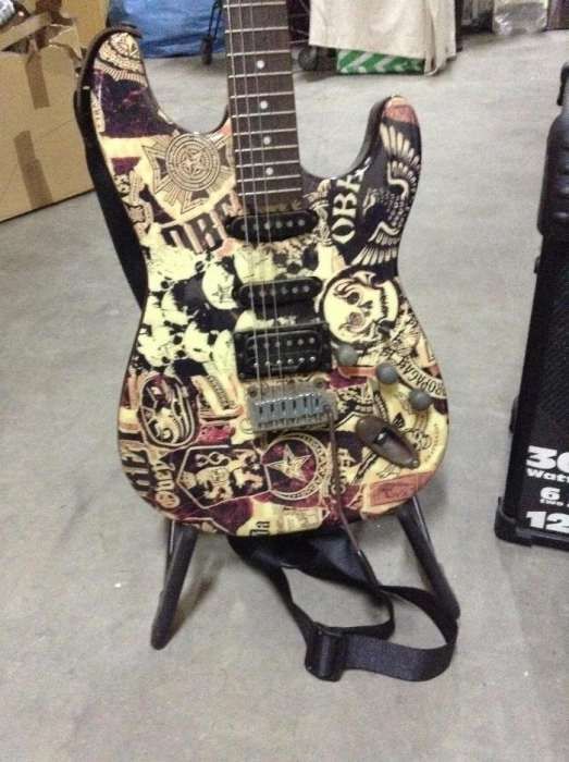 Guitarra Fender Squier Stratocaster