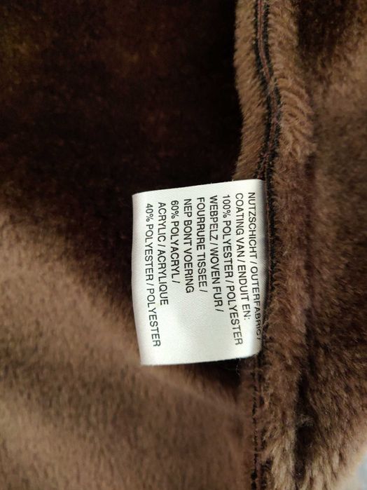 Casaco feminino castanho toupeira com pelo sintético