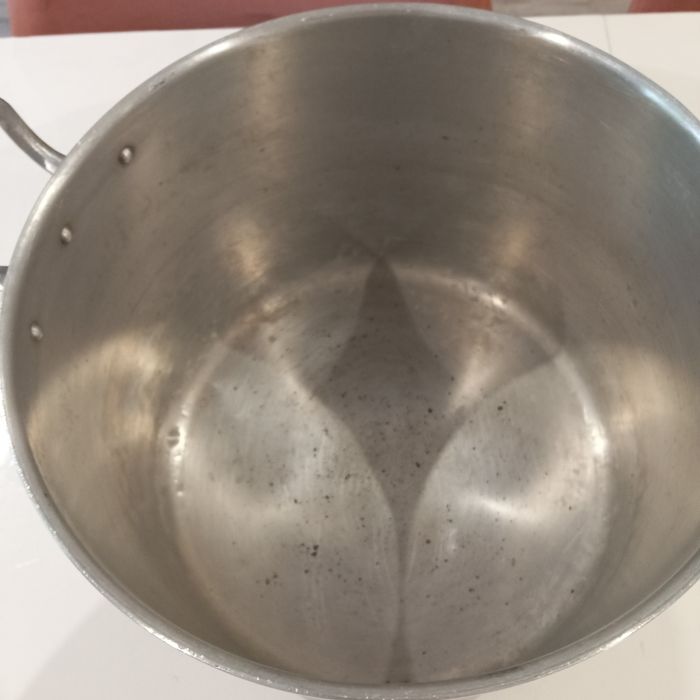 Tacho/panela grande em alumínio