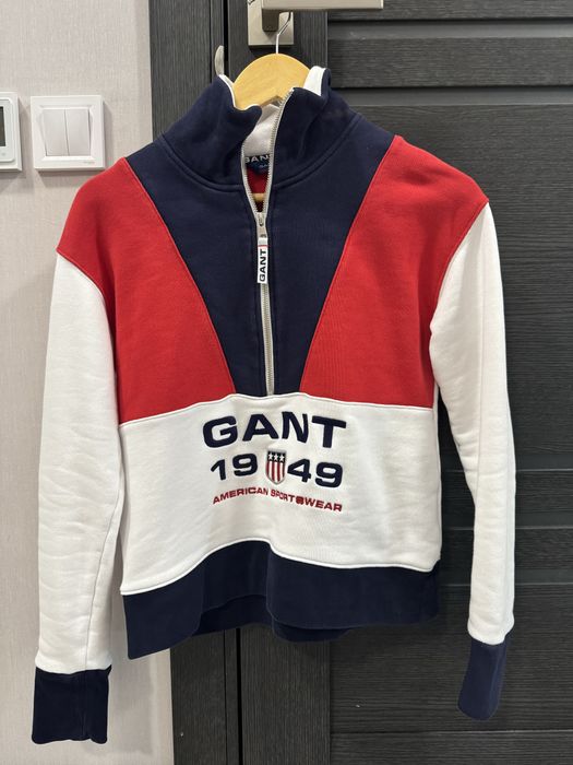 Продам світшот Gant