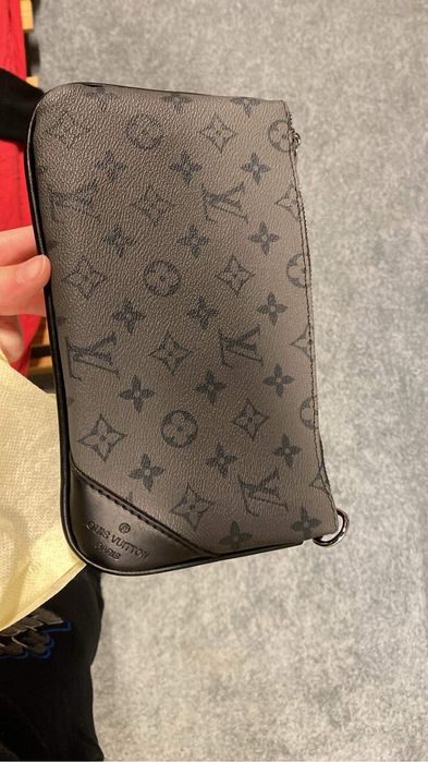 Louis Vouitton Messenger Bag