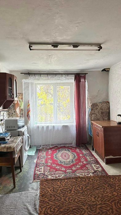 Продається 2 х кімнатна квартира в селі Красносілка