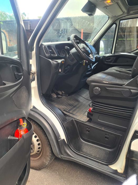 IVECO DAILY 3.0 plandeka 10 palet