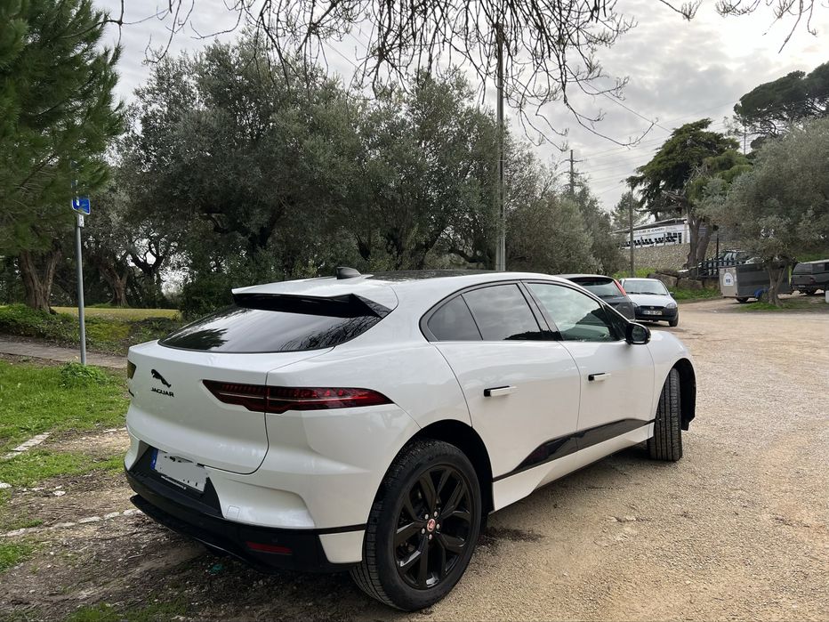 Jaguar i-Pace EV400 R-Dynamic HSE AWD | IVA dedutivel