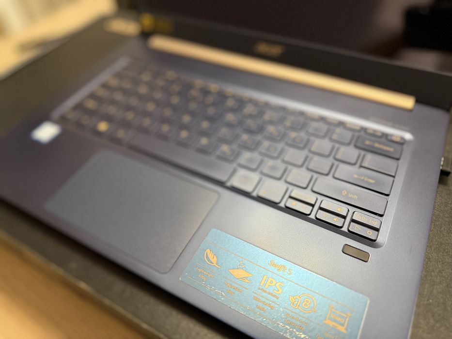 Acer Swift 5 • Dotykowy ekran • i5 • 8GB • 256SSD • lekki ultrabook