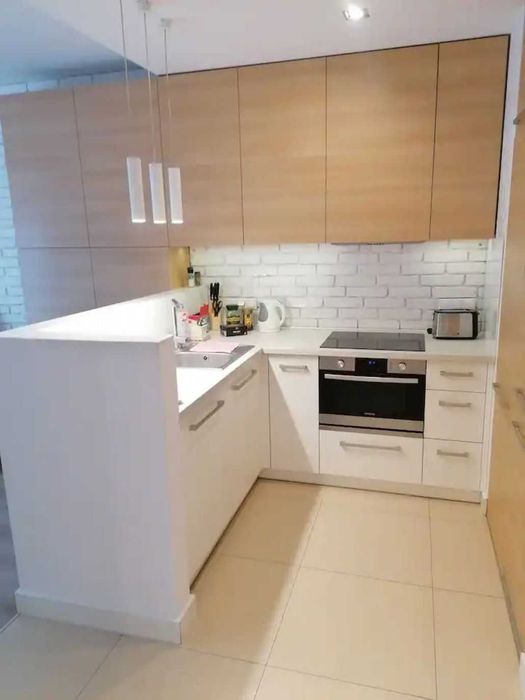 Wynajem na doby: Apartamenty Warszawskie delux Siedmiogrodzka