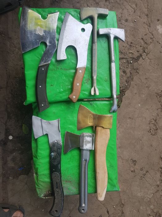Ретро  топор Ключи отвёртки специ