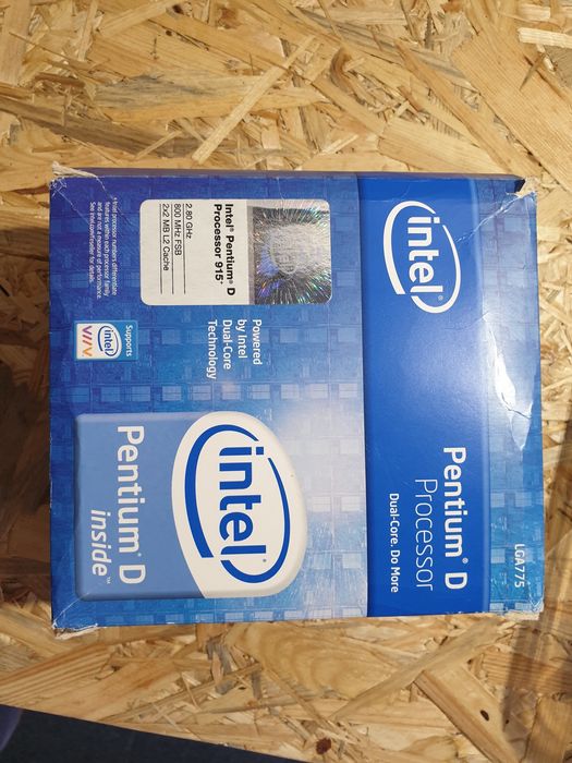 Procesor Pentium® D 2,8 GHz, socket LGA 775 + chłodzenie procesora