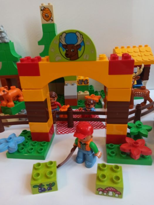 Zestaw klocków Lego Duplo 10584  Leśny park